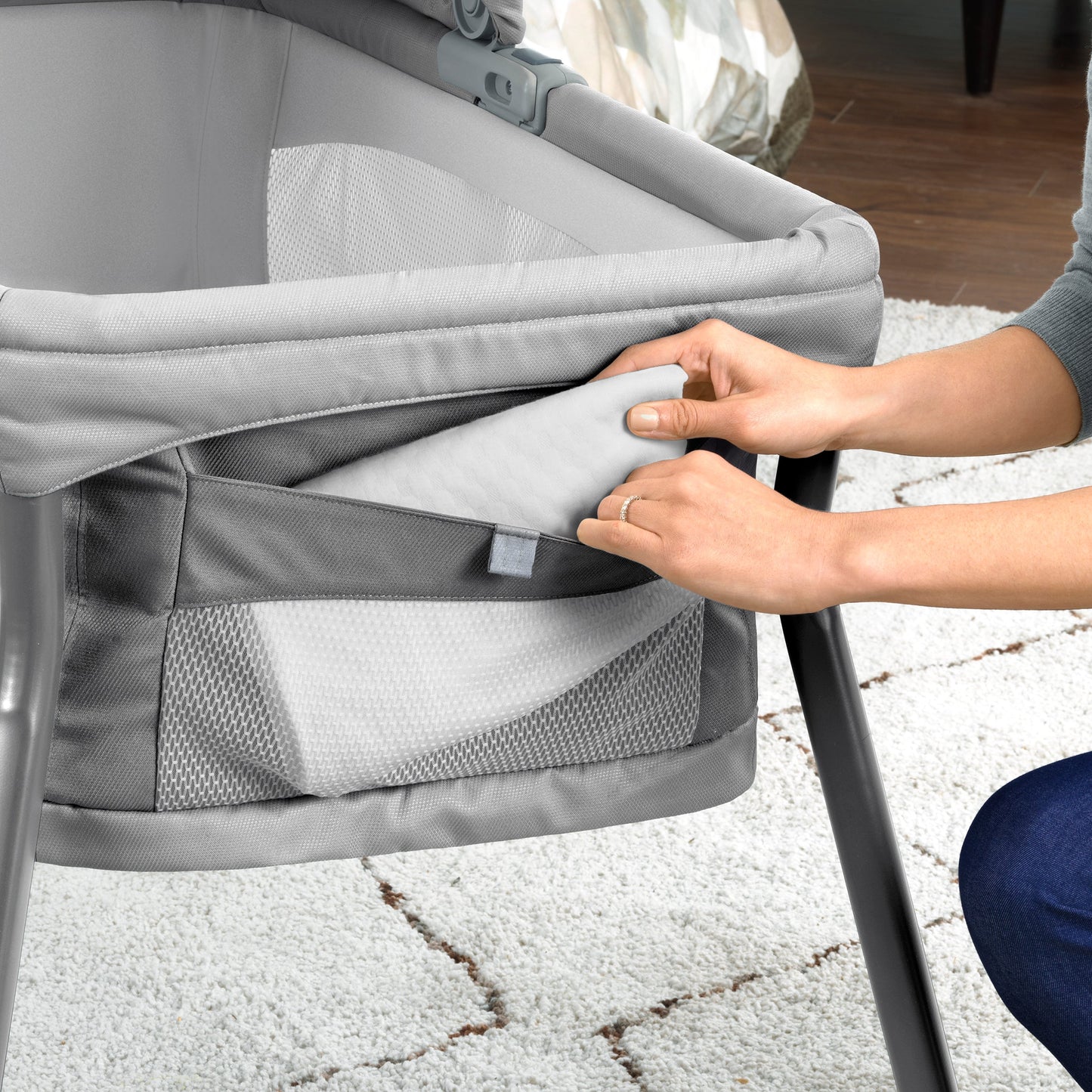 Lulla Go Nest Portable Bassinet